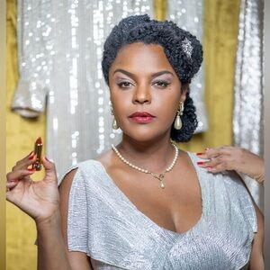 Vintage Nos Faux Pearl Necklace from my Besame Cosmetics Campaign. Old Hollywood